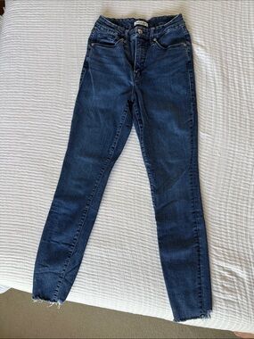Good American good legs skinny jeans